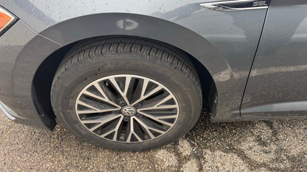 Thumbnail: 2019 Volkswagen Jetta - 21