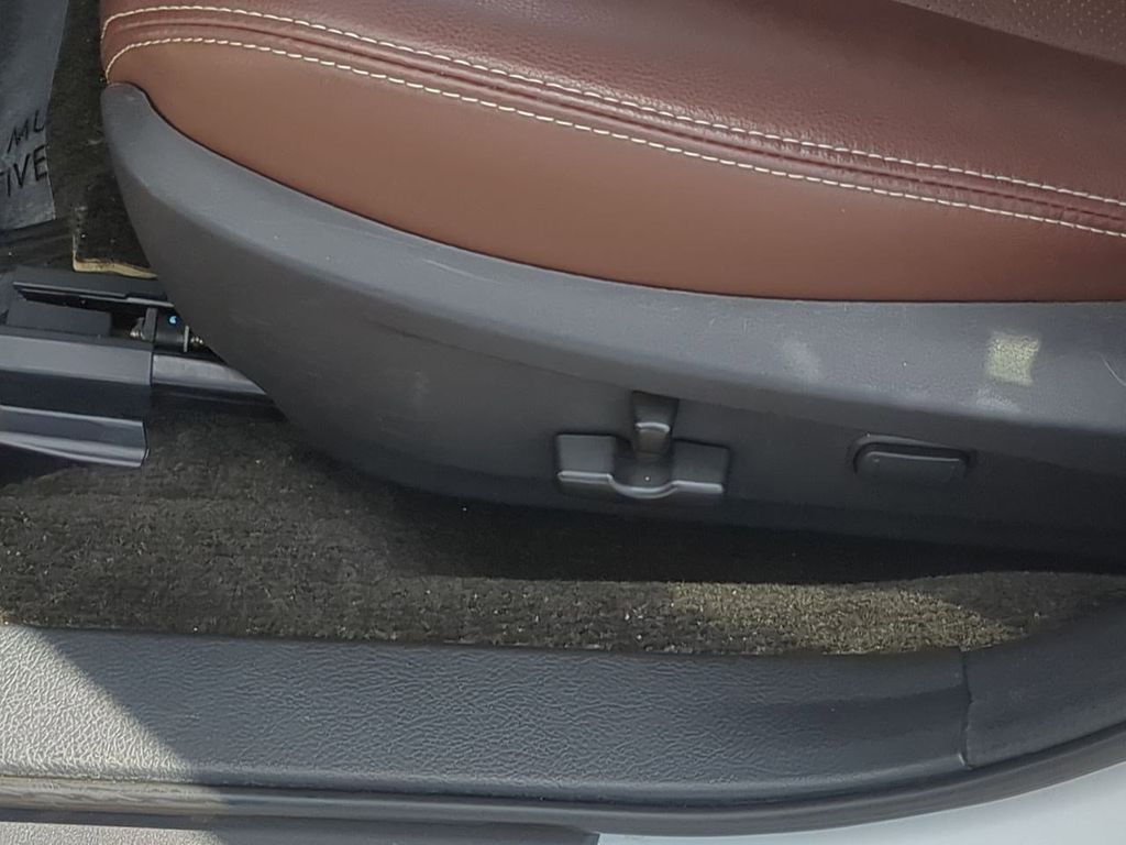 Thumbnail: 2014 Subaru Outback - 24