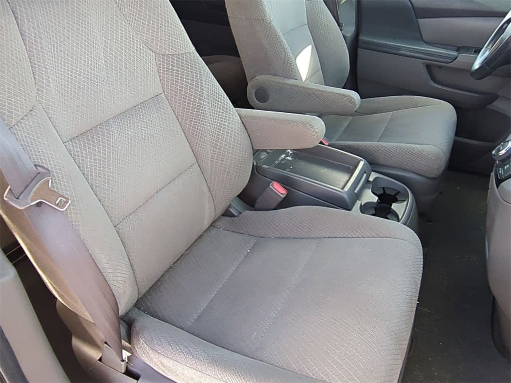 Thumbnail: 2016 Honda Odyssey - 25