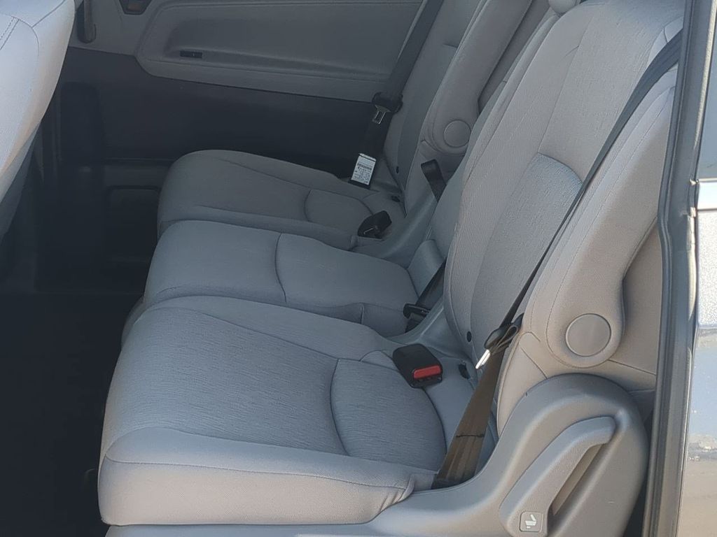 Thumbnail: 2019 Honda Odyssey - 12