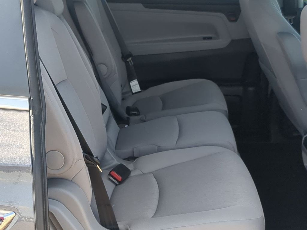 Thumbnail: 2019 Honda Odyssey - 24