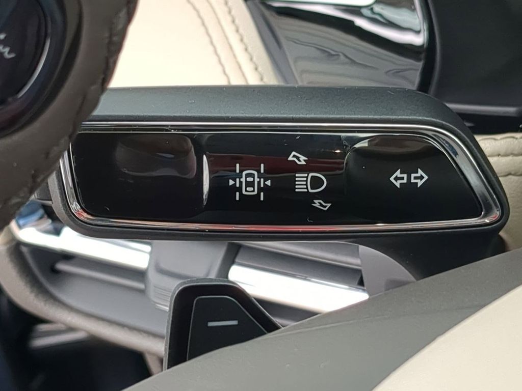 Thumbnail: 2022 Lincoln Corsair - 30