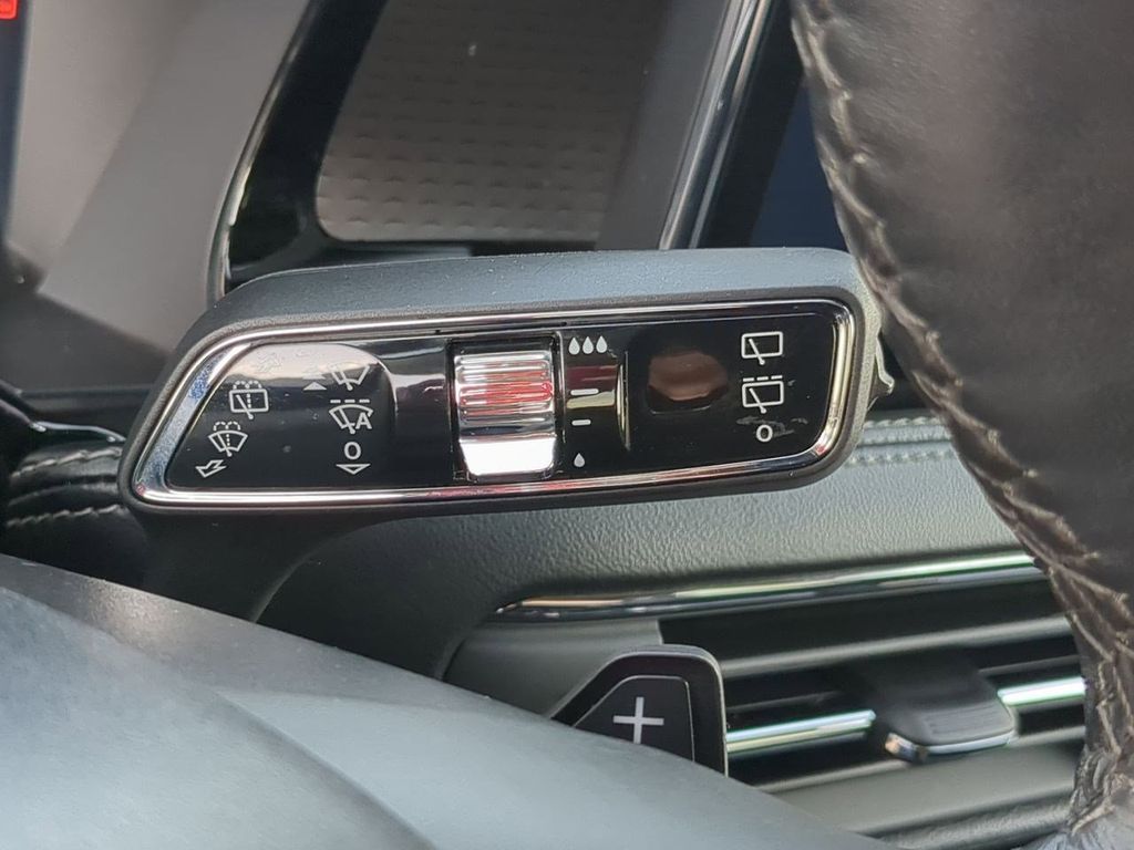 Thumbnail: 2024 Lincoln Corsair - 16