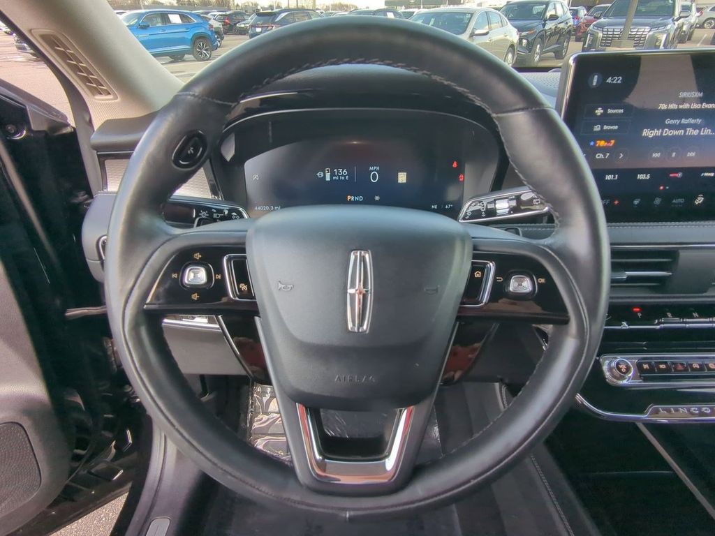 Thumbnail: 2024 Lincoln Corsair - 14