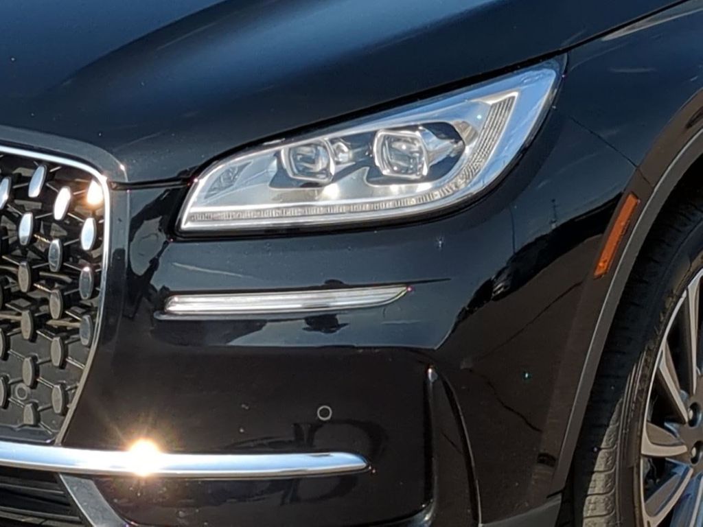 Thumbnail: 2024 Lincoln Corsair - 22