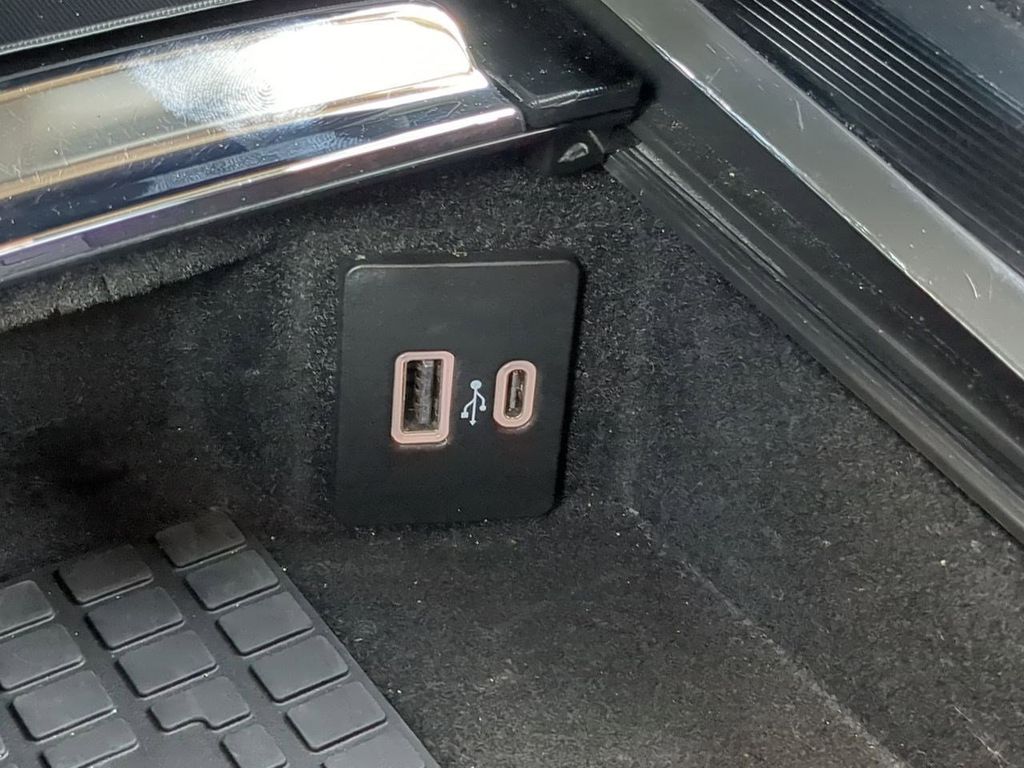 Thumbnail: 2024 Lincoln Corsair - 30