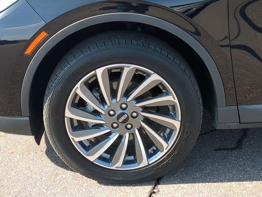 Thumbnail: 2024 Lincoln Corsair - 8