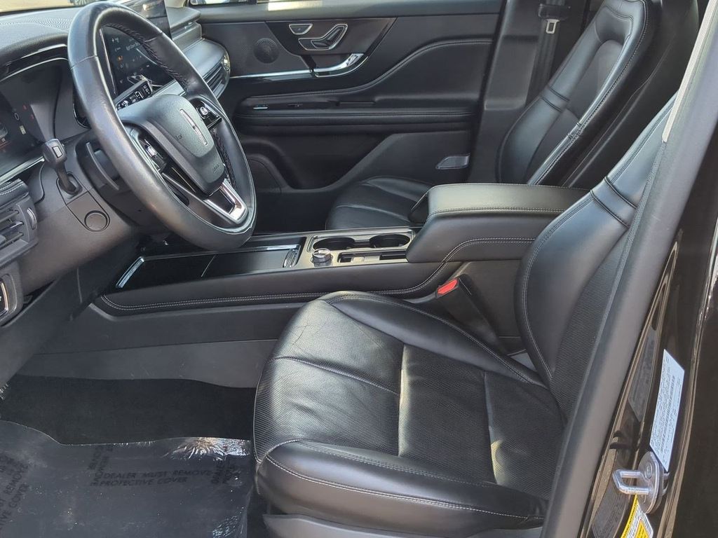 Thumbnail: 2024 Lincoln Corsair - 11