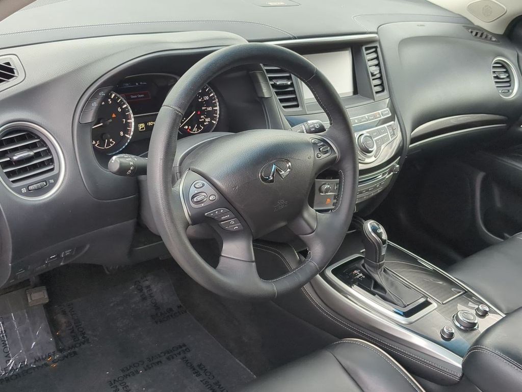 Thumbnail: 2016 INFINITI QX60 - 2