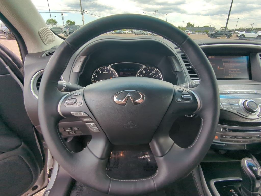 Thumbnail: 2016 INFINITI QX60 - 13