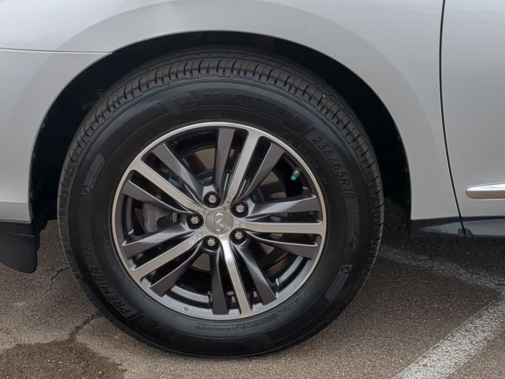 Thumbnail: 2016 INFINITI QX60 - 8