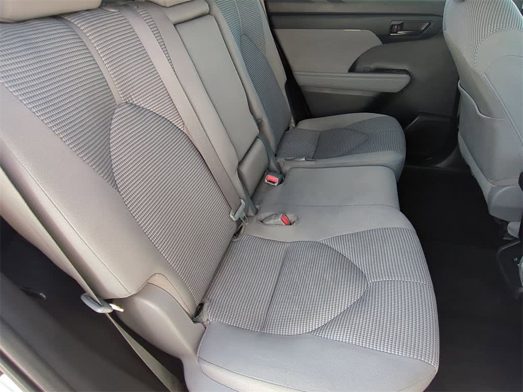 Thumbnail: 2021 Toyota Highlander - 26