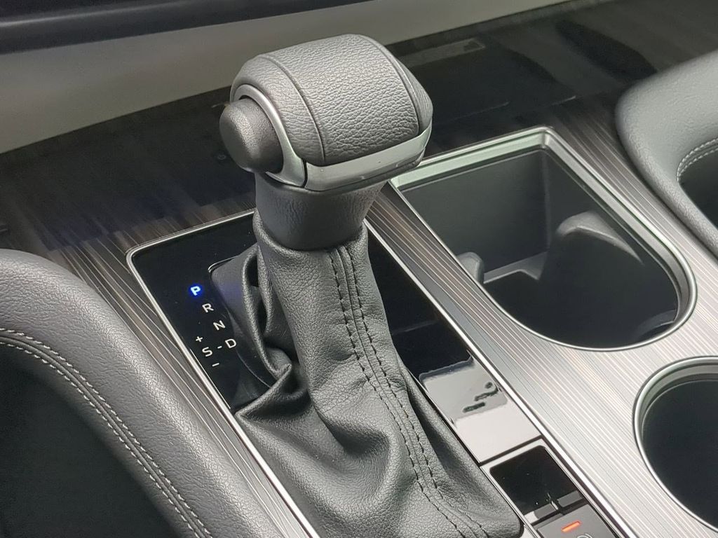 Thumbnail: 2023 Toyota Sienna - 15