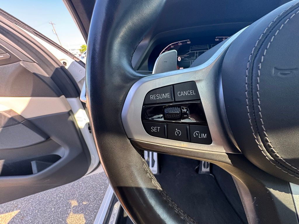 Thumbnail: 2021 BMW X7 - 27