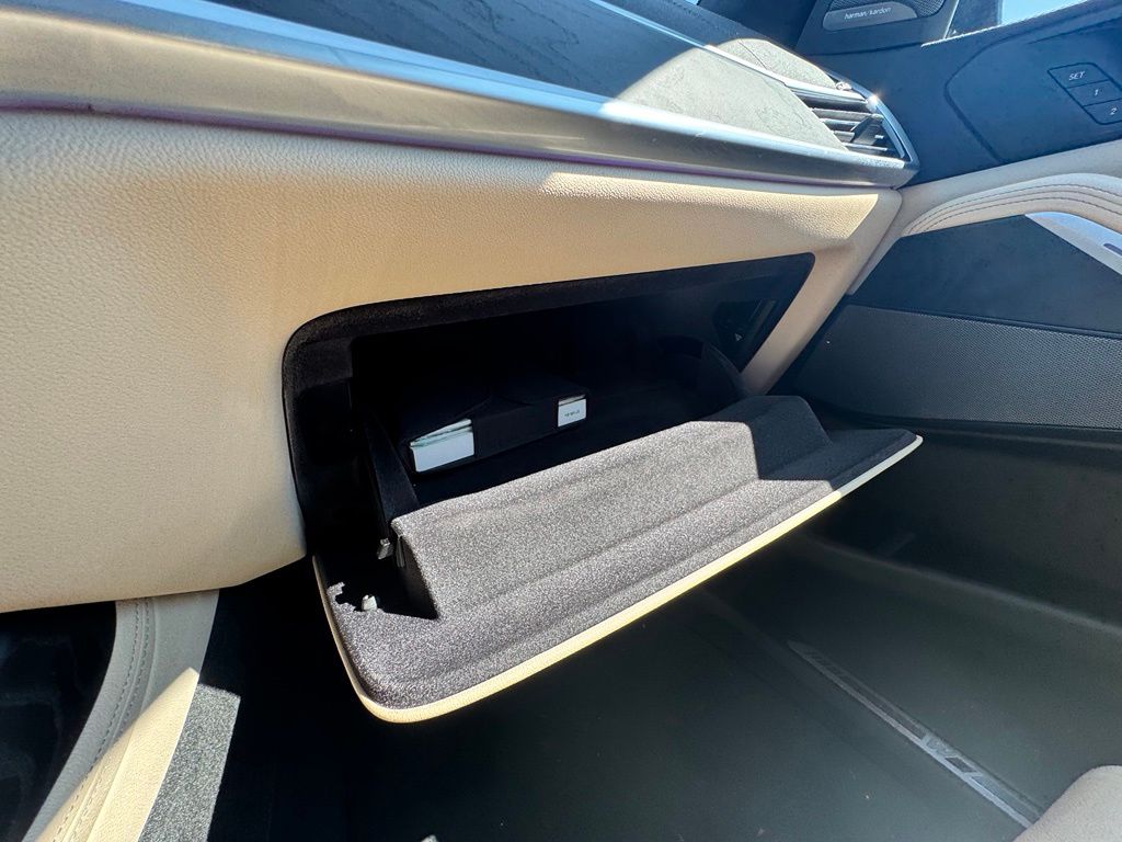 Thumbnail: 2021 BMW X7 - 29