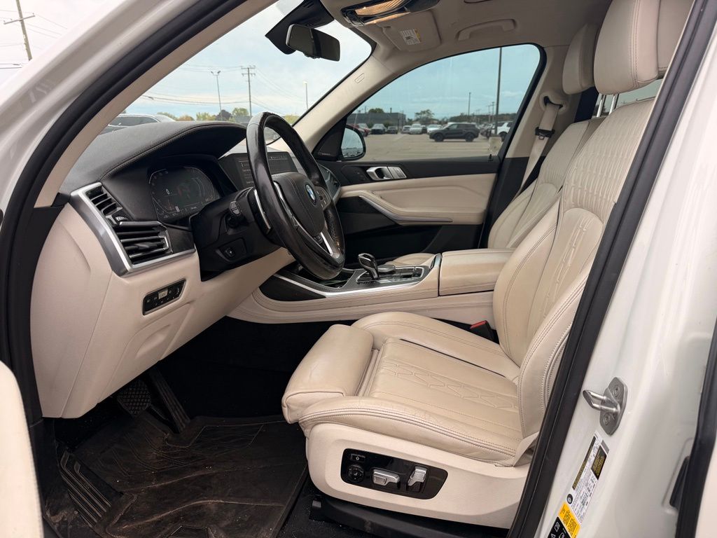 Thumbnail: 2020 BMW X7 - 9