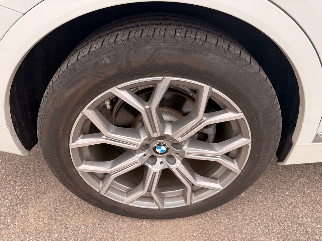 Thumbnail: 2020 BMW X7 - 7