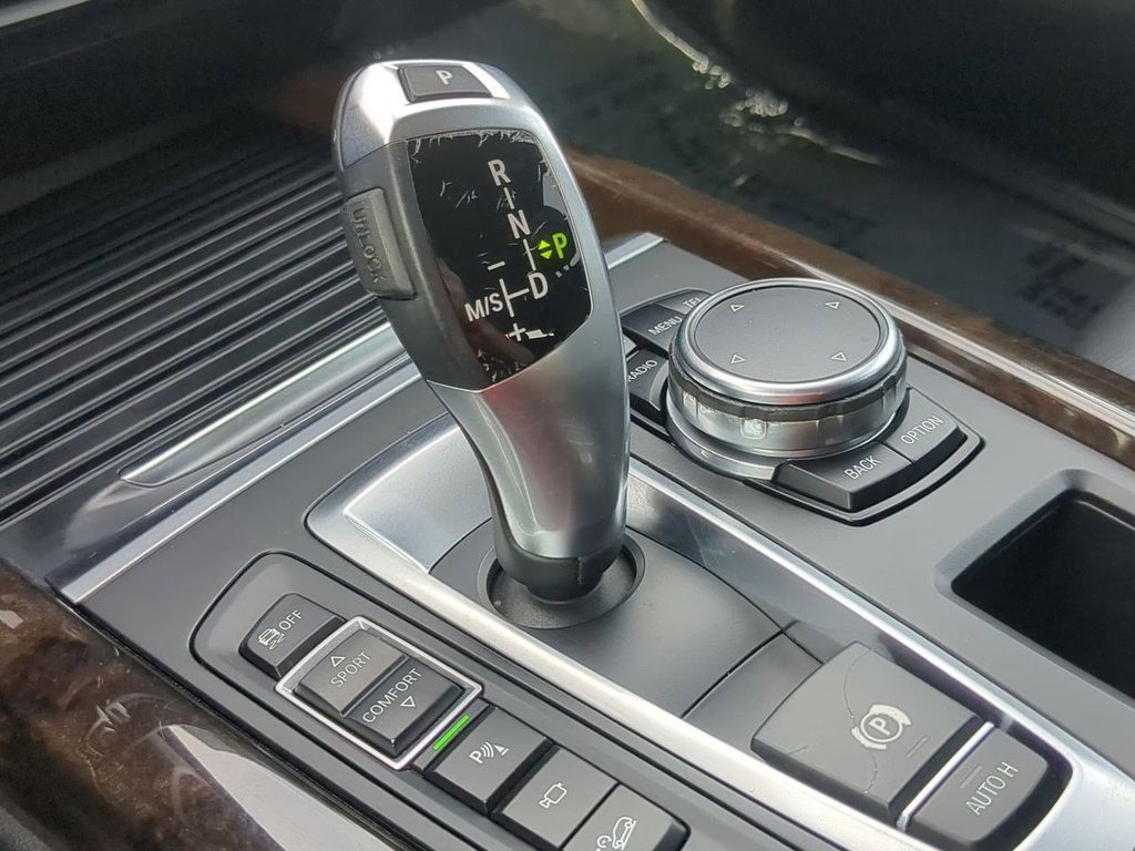 Thumbnail: 2016 BMW X5 - 15