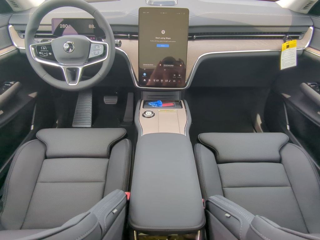 Thumbnail: 2026 Volvo EX90 - 9