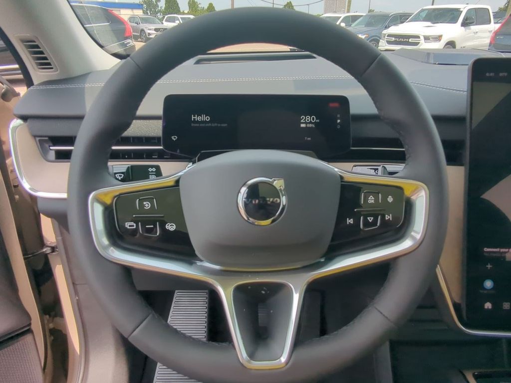 Thumbnail: 2026 Volvo EX90 - 13