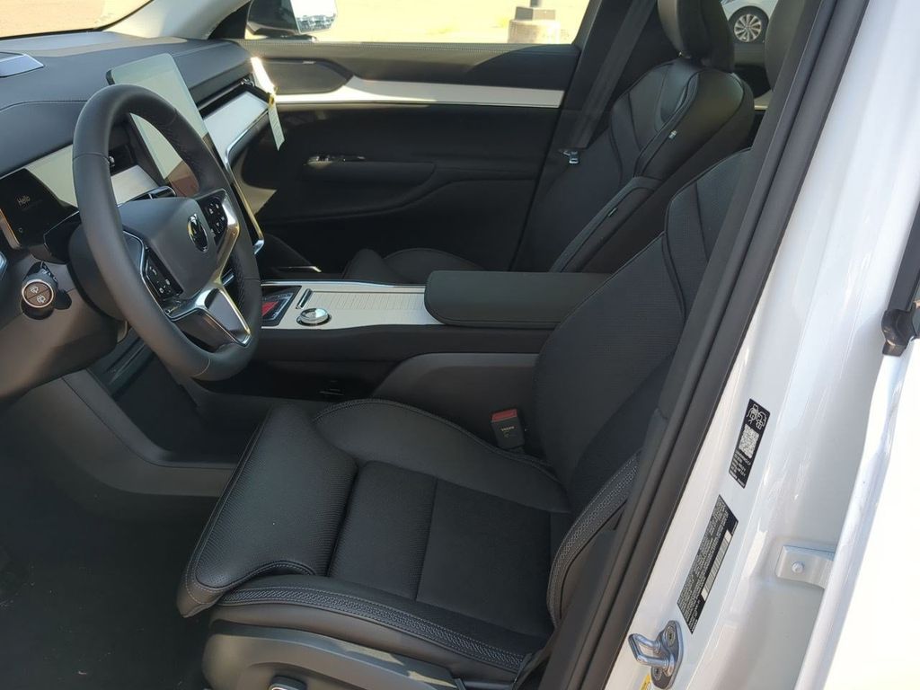 Thumbnail: 2026 Volvo EX90 - 10