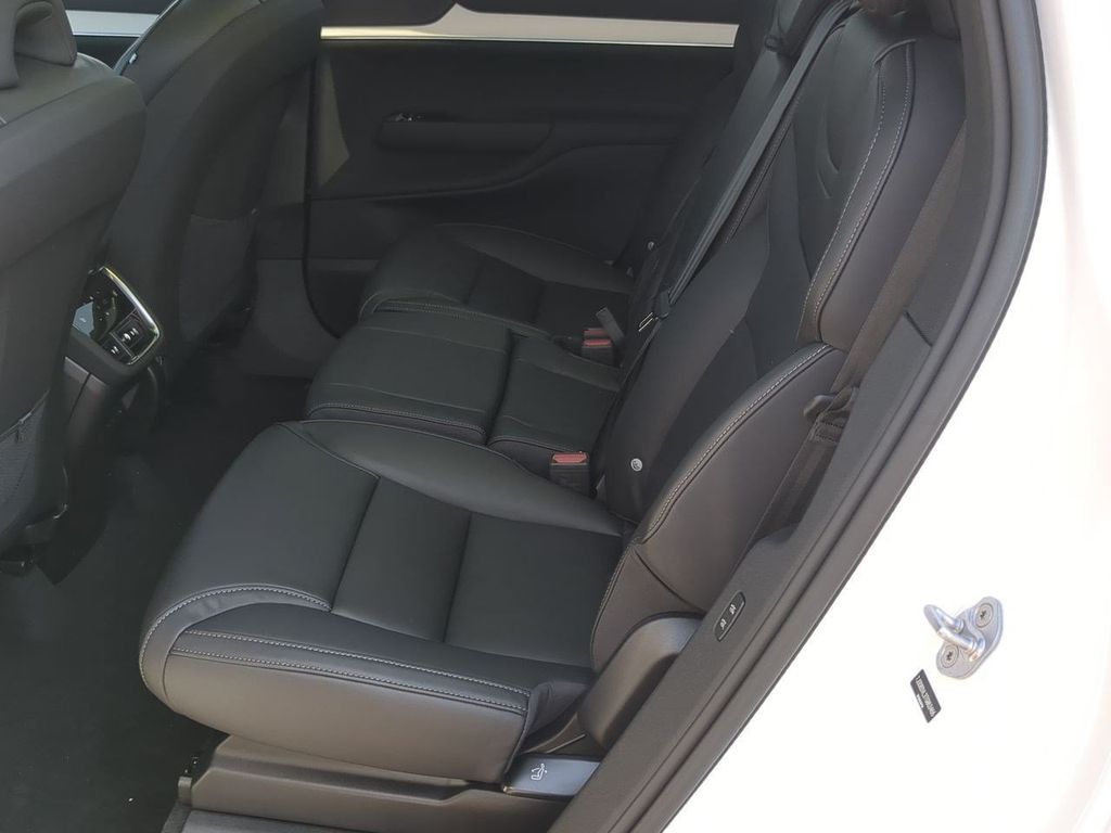 Thumbnail: 2026 Volvo EX90 - 24