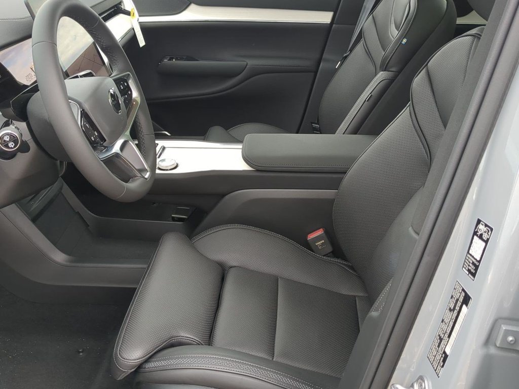 Thumbnail: 2026 Volvo EX90 - 9