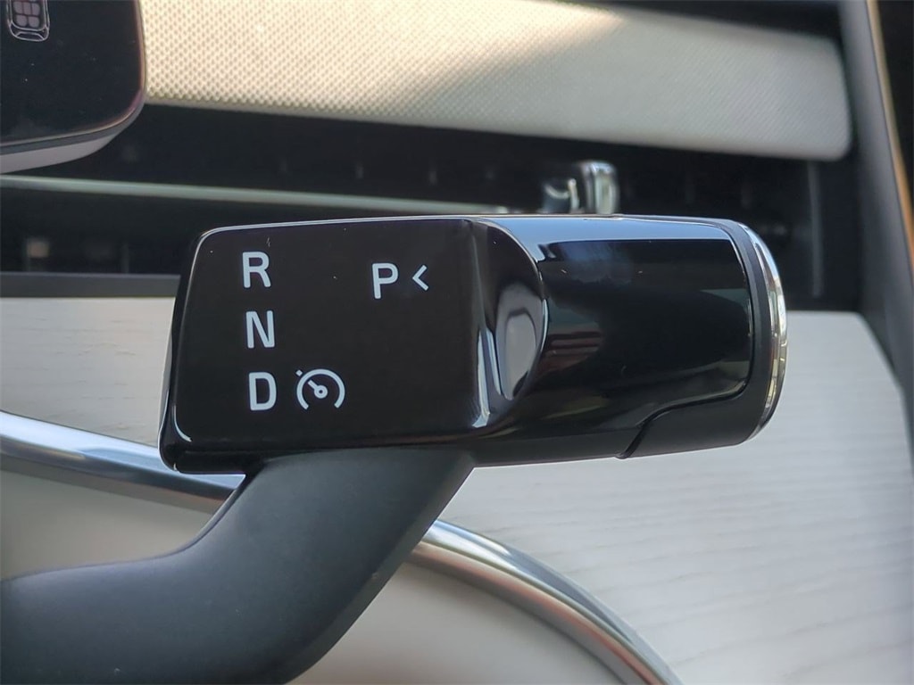 Thumbnail: 2025 Volvo EX90 - 14