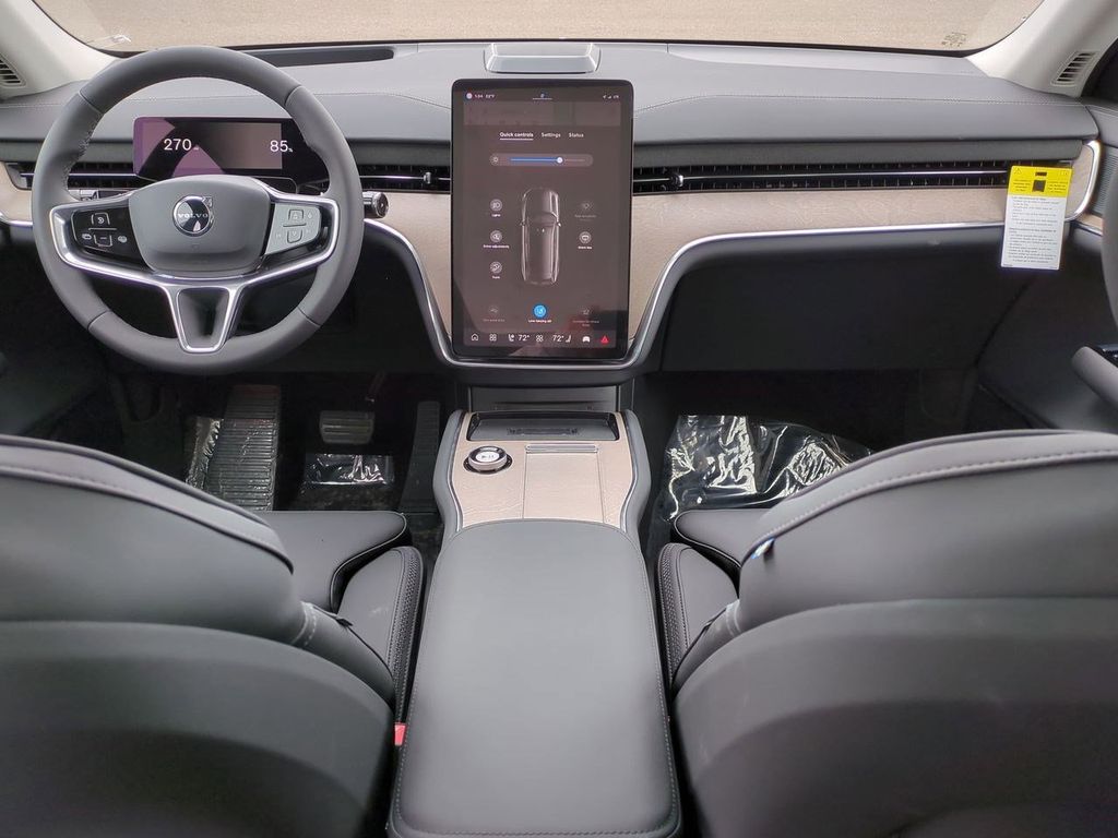 Thumbnail: 2025 Volvo EX90 - 9