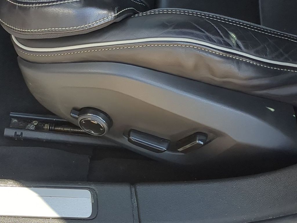 Thumbnail: 2019 Volvo S60 - 23