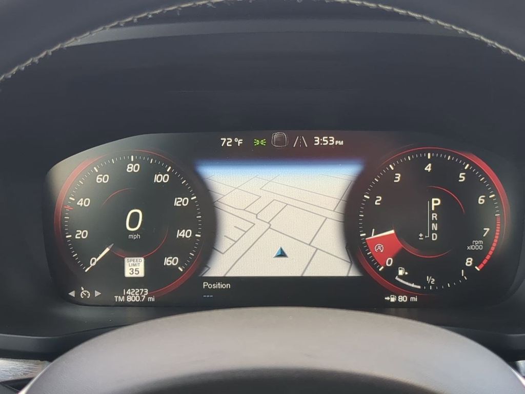 Thumbnail: 2019 Volvo S60 - 16