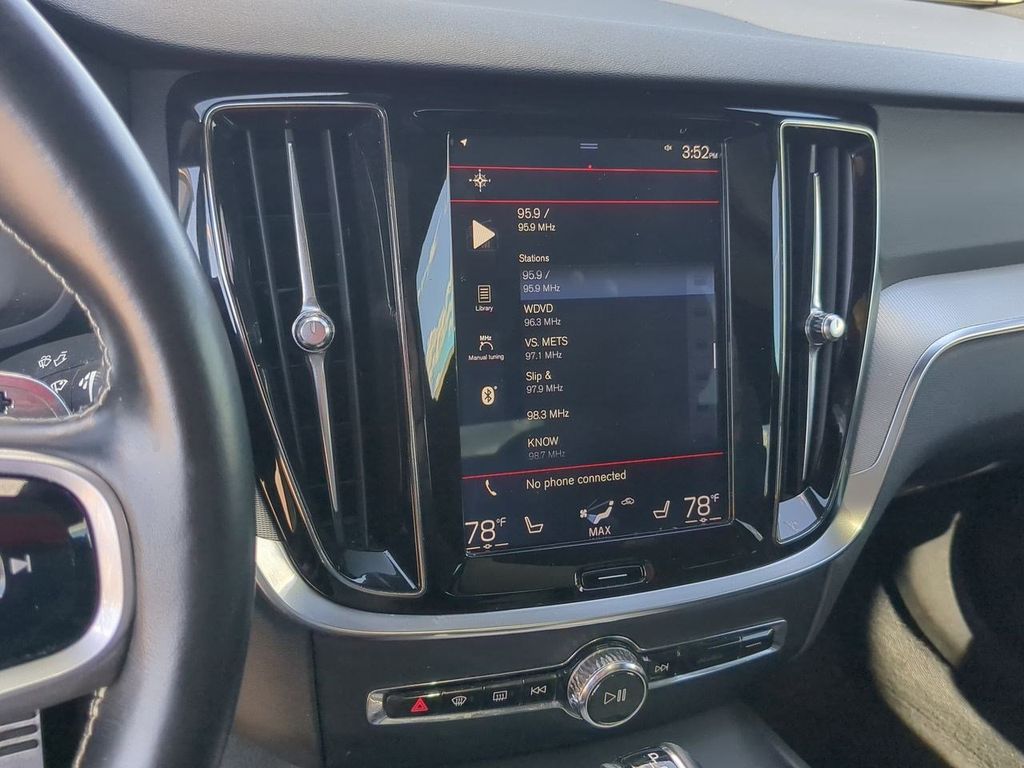 Thumbnail: 2019 Volvo S60 - 14