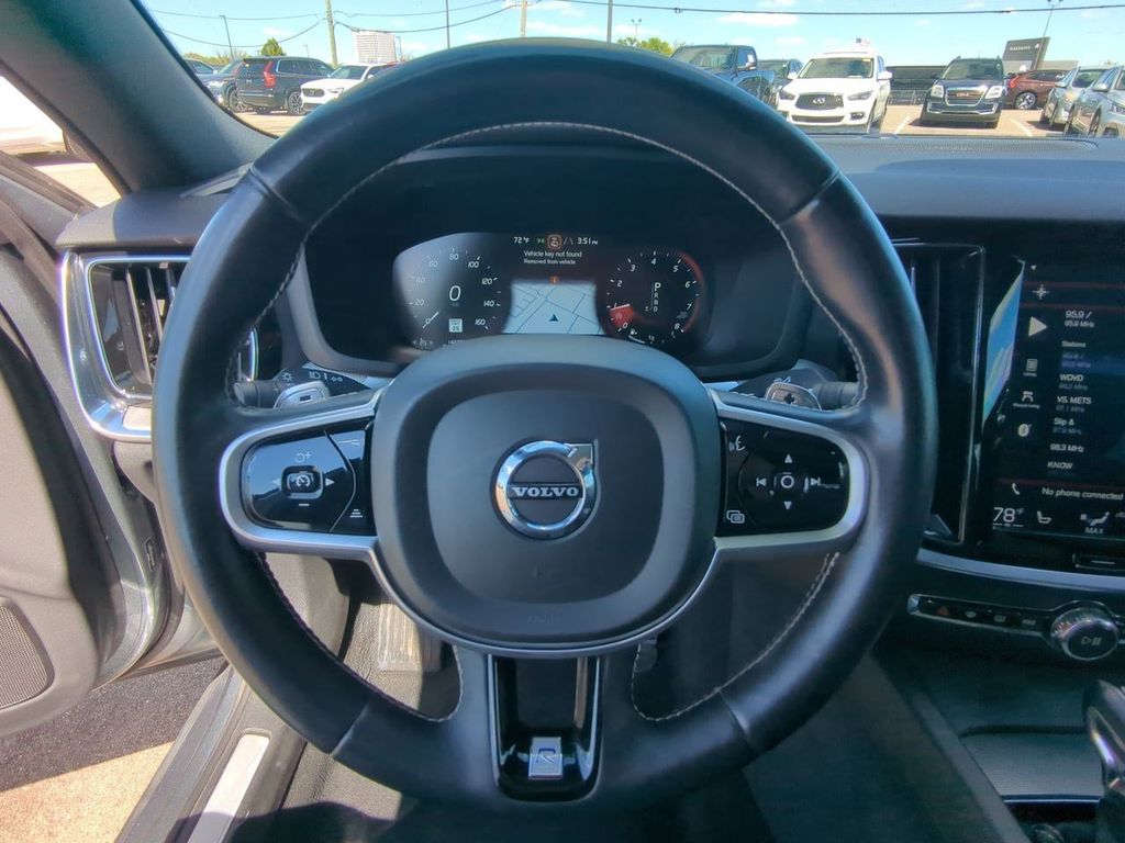Thumbnail: 2019 Volvo S60 - 13