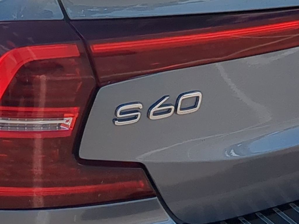 Thumbnail: 2019 Volvo S60 - 7