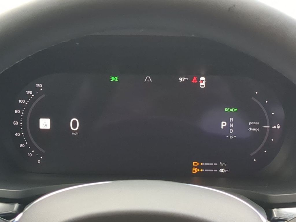 Thumbnail: 2024 Volvo S60 - 16