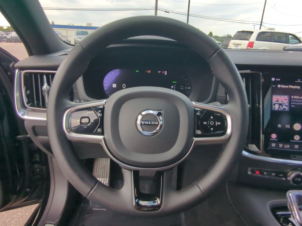 Thumbnail: 2024 Volvo S60 - 13