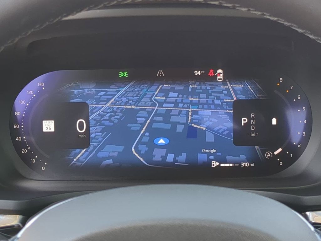 Thumbnail: 2024 Volvo S60 - 31