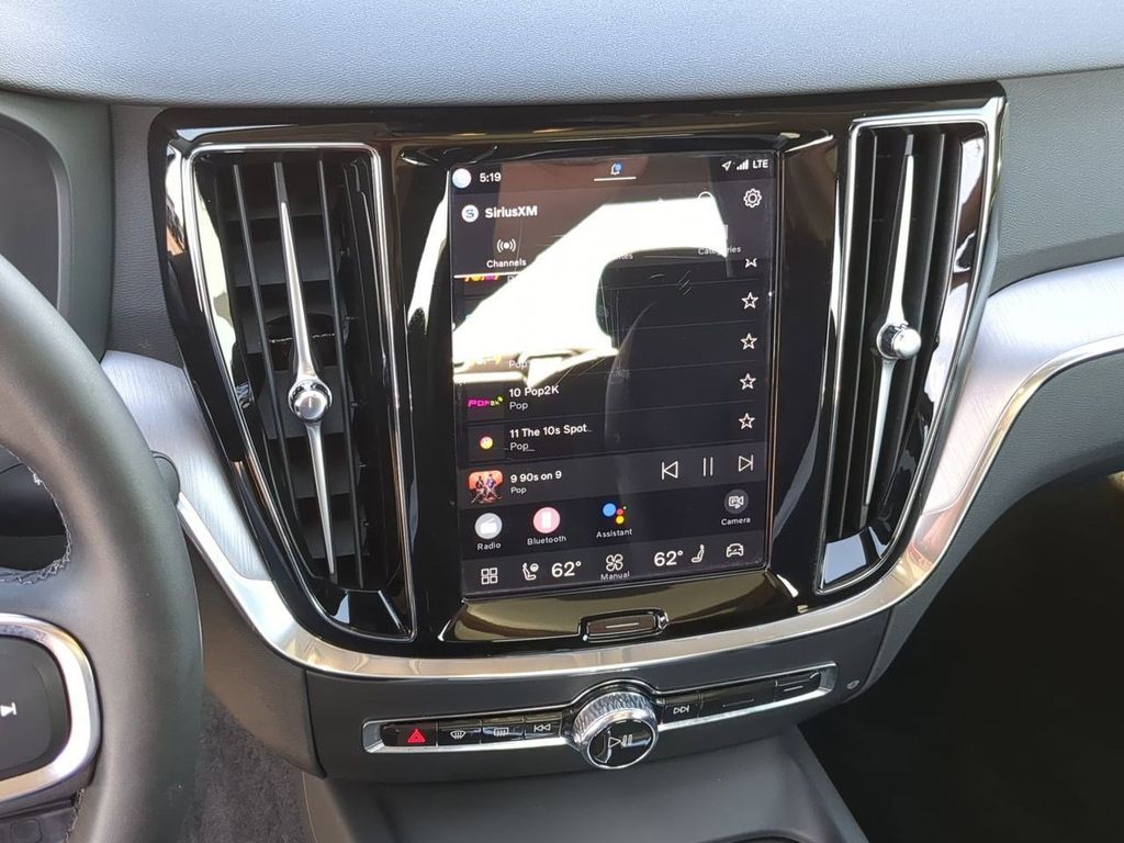 Thumbnail: 2024 Volvo S60 - 14