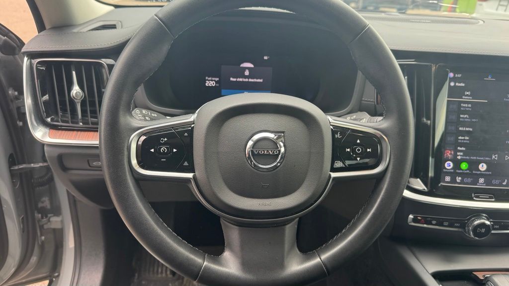 Thumbnail: 2024 Volvo S60 - 2
