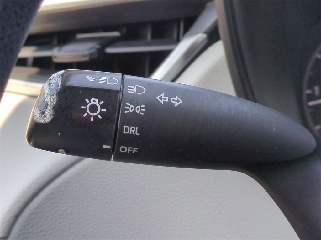 Thumbnail: 2023 Toyota Corolla Cross - 30