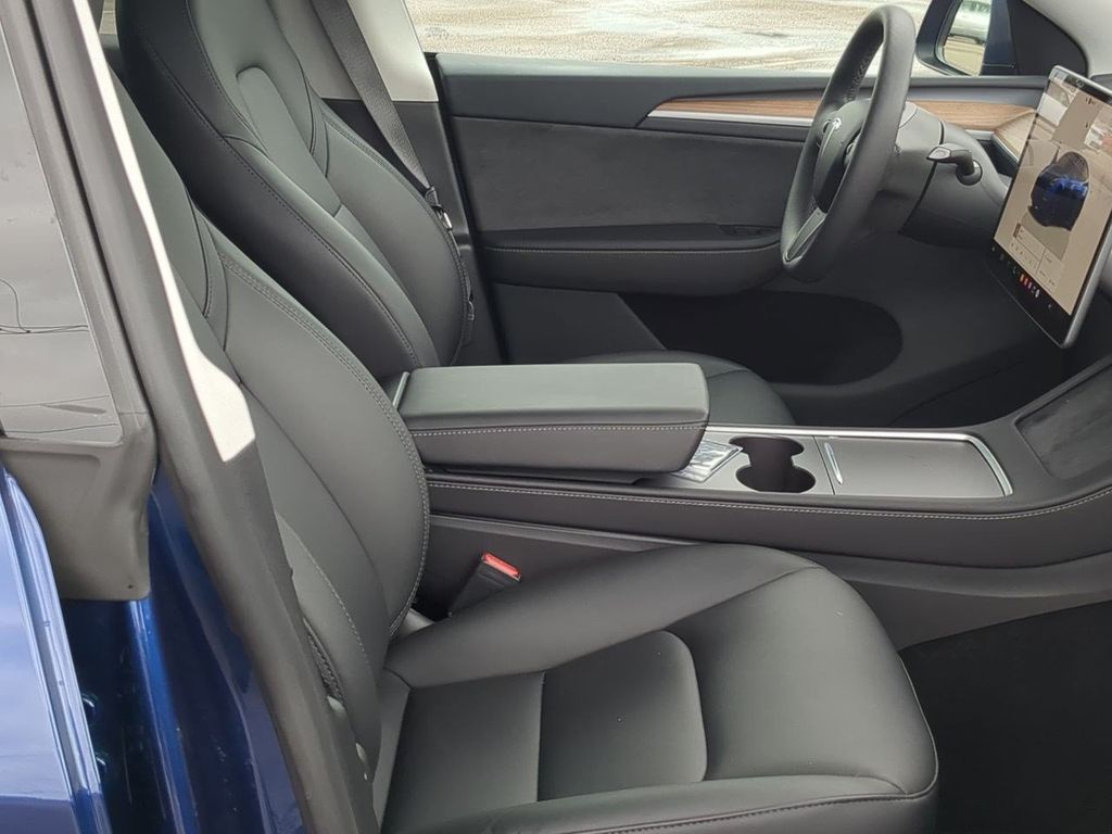 Thumbnail: 2024 Tesla Model Y - 22