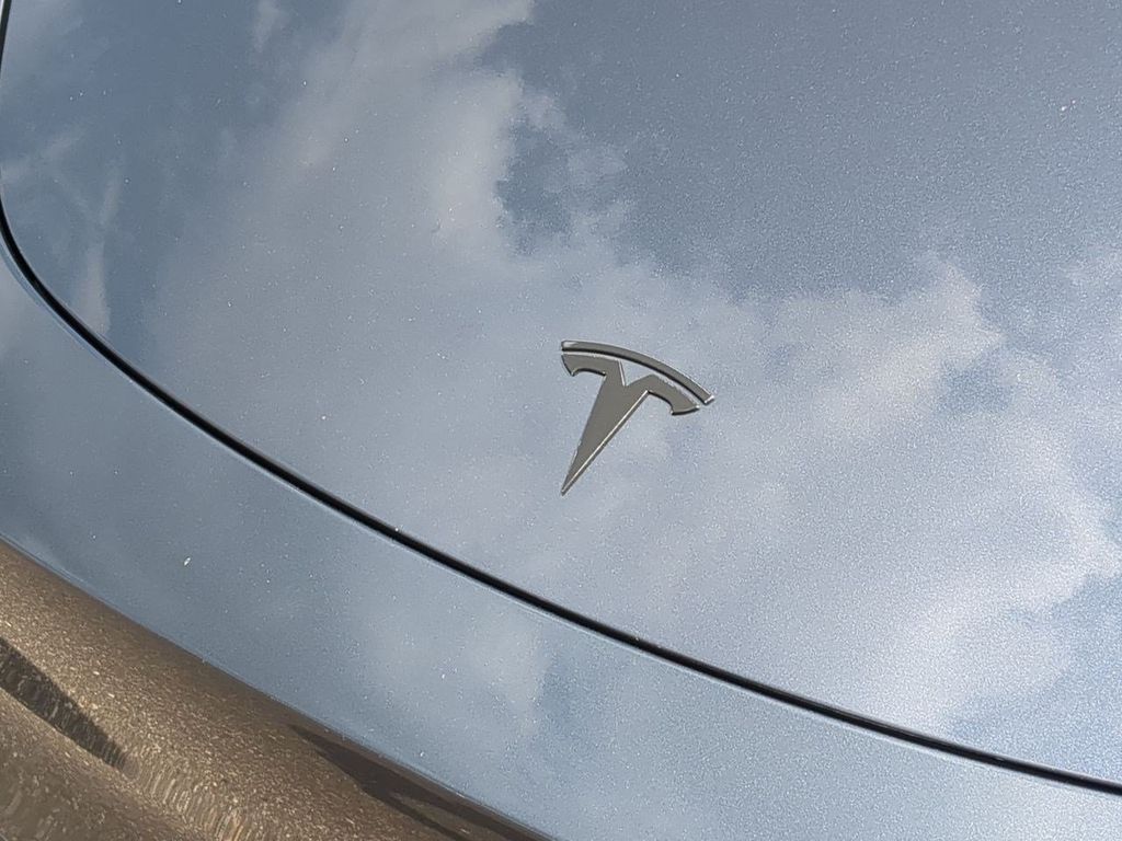 Thumbnail: 2023 Tesla Model Y - 6