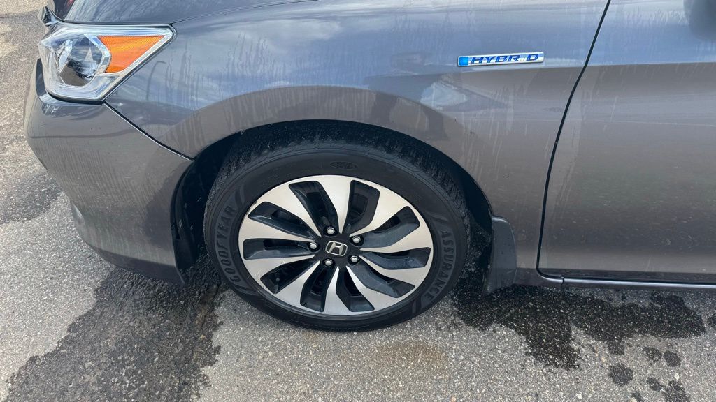 Thumbnail: 2017 Honda Accord - 16