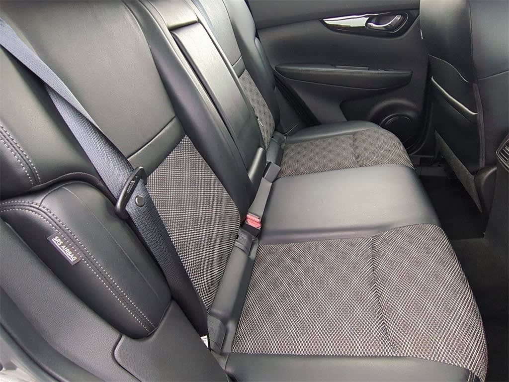 Thumbnail: 2022 Nissan Rogue Sport - 28