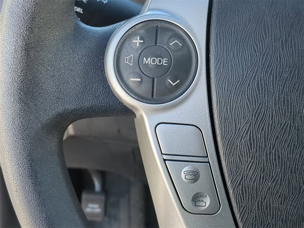 Thumbnail: 2014 Toyota Prius - 19