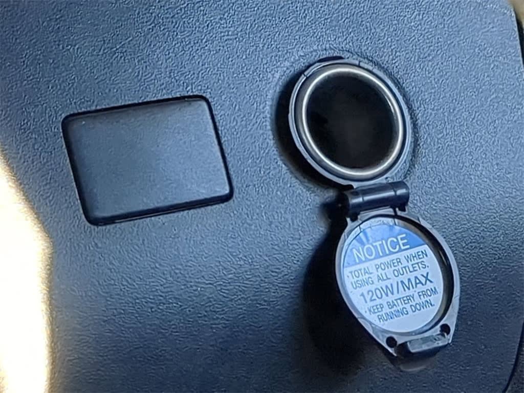 Thumbnail: 2014 Toyota Prius - 12