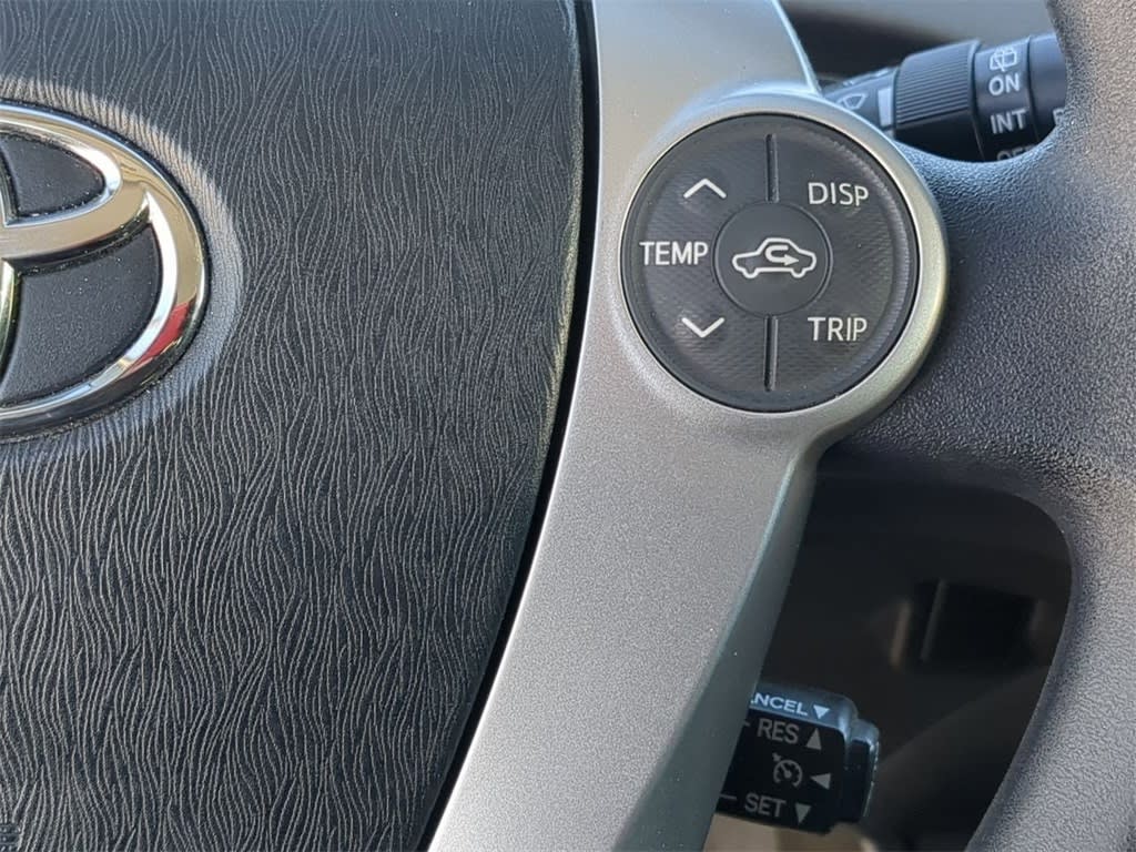 Thumbnail: 2014 Toyota Prius - 20