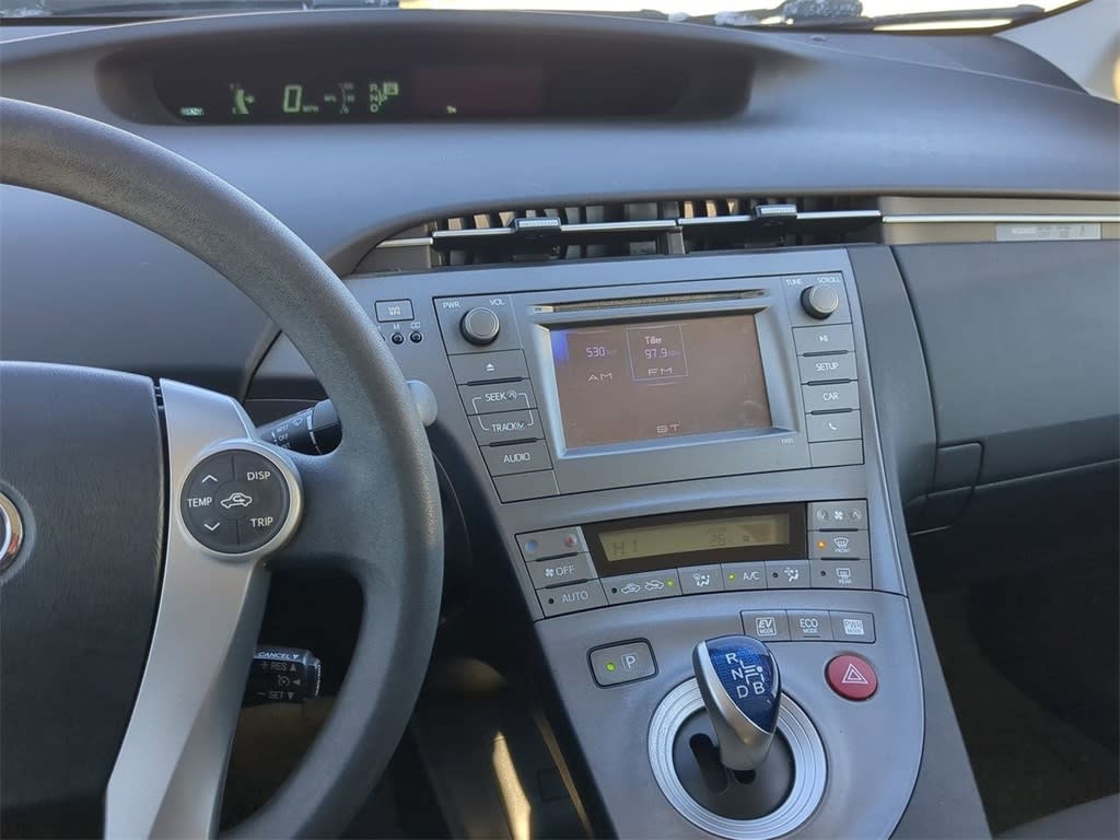 Thumbnail: 2014 Toyota Prius - 9