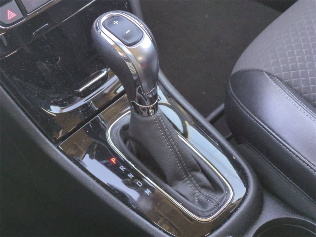 Thumbnail: 2019 Buick Encore - 32