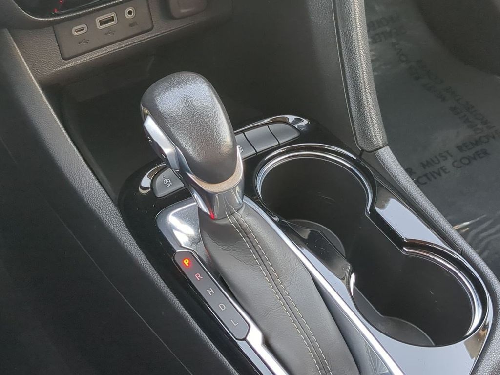 Thumbnail: 2021 Buick Encore GX - 31